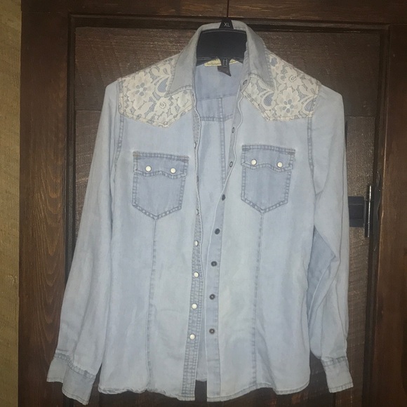 Women’s Jean Shirt - Picture 1 of 2